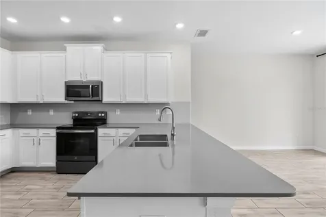9812 Red Eagle Drive Orlando FL 32825