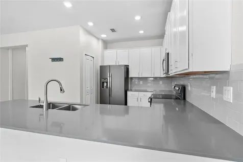 9812 Red Eagle Drive Orlando FL 32825