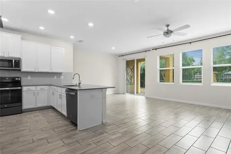 9812 Red Eagle Drive Orlando FL 32825