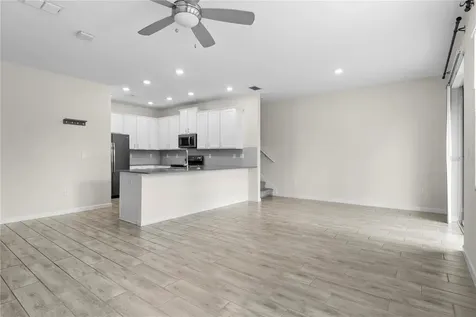 9812 Red Eagle Drive Orlando FL 32825