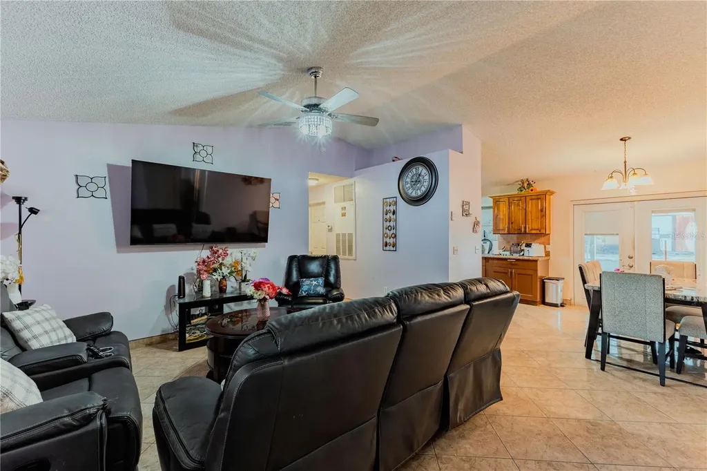 1240 Clarion Circle Deltona FL 32738