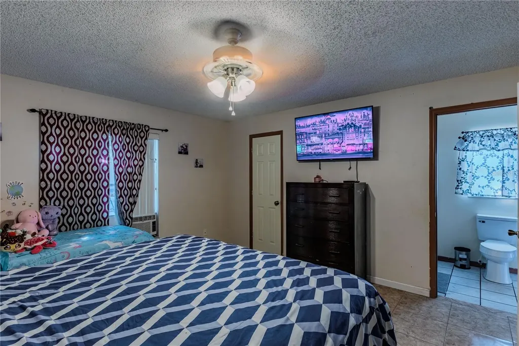 1240 Clarion Circle Deltona FL 32738