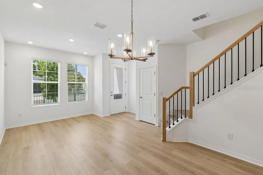 4345 Roush Avenue Orlando FL 32803