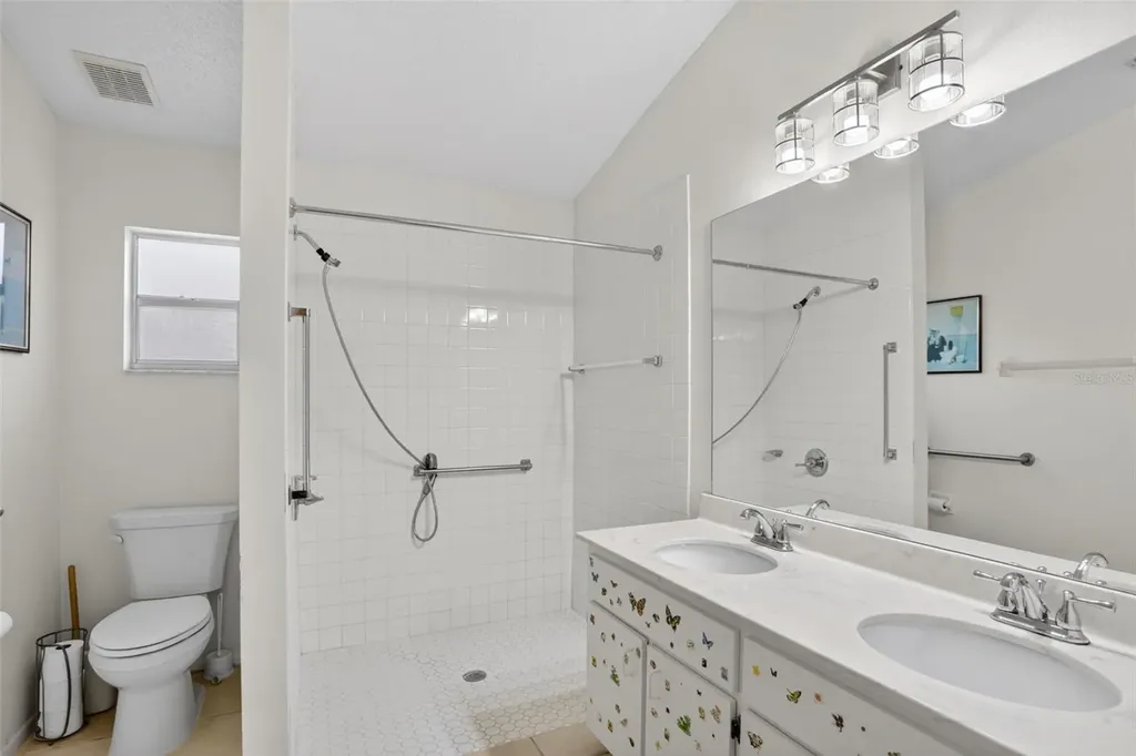 1956 Garwood Drive Orlando FL 32822