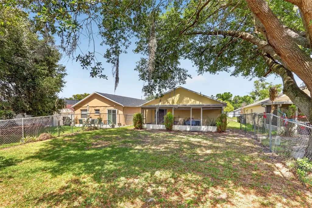 1956 Garwood Drive Orlando FL 32822