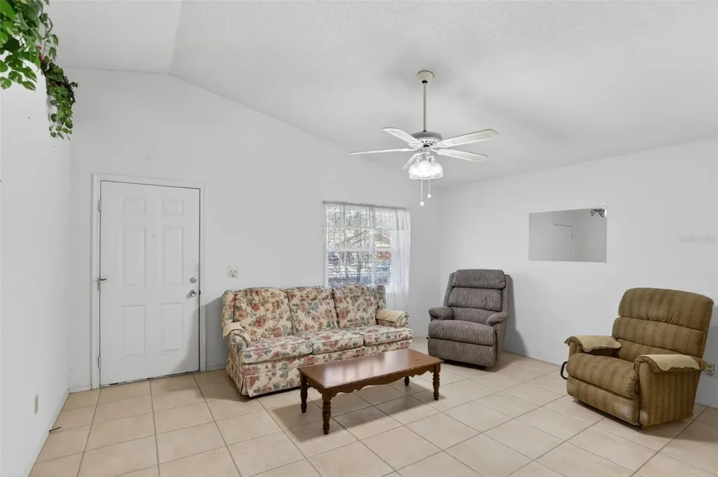1956 Garwood Drive Orlando FL 32822