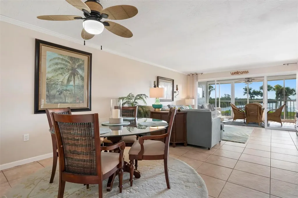 711 Manatee Avenue Holmes Beach FL 34217