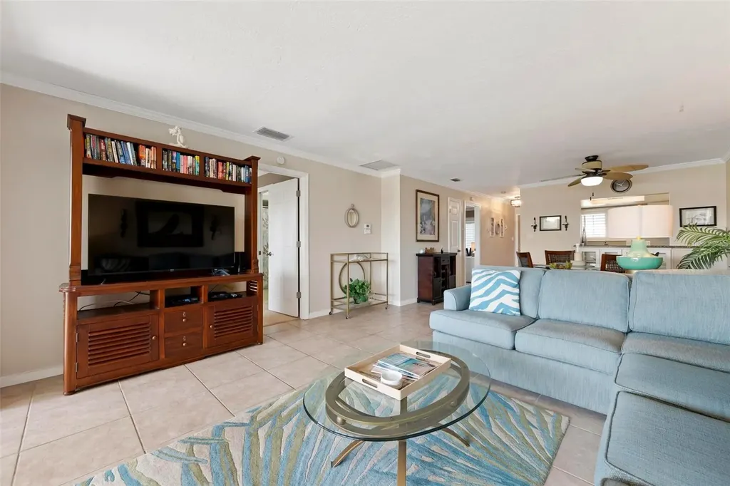 711 Manatee Avenue Holmes Beach FL 34217