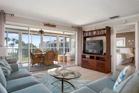 711 Manatee Avenue Holmes Beach FL 34217