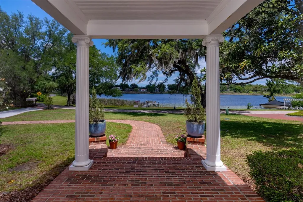 530 Lake Catherine Drive Maitland FL 32751