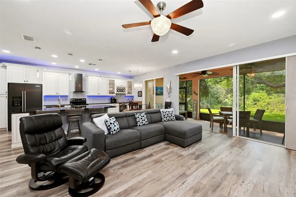 8334 Riverdale Lane Davenport FL 33896