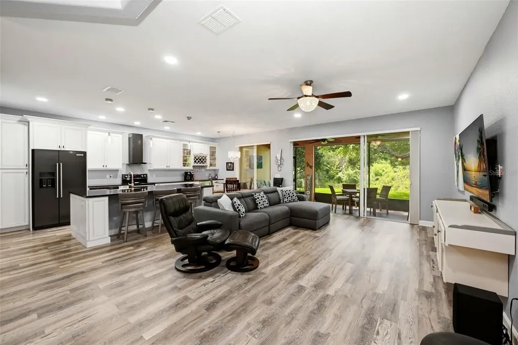 8334 Riverdale Lane Davenport FL 33896