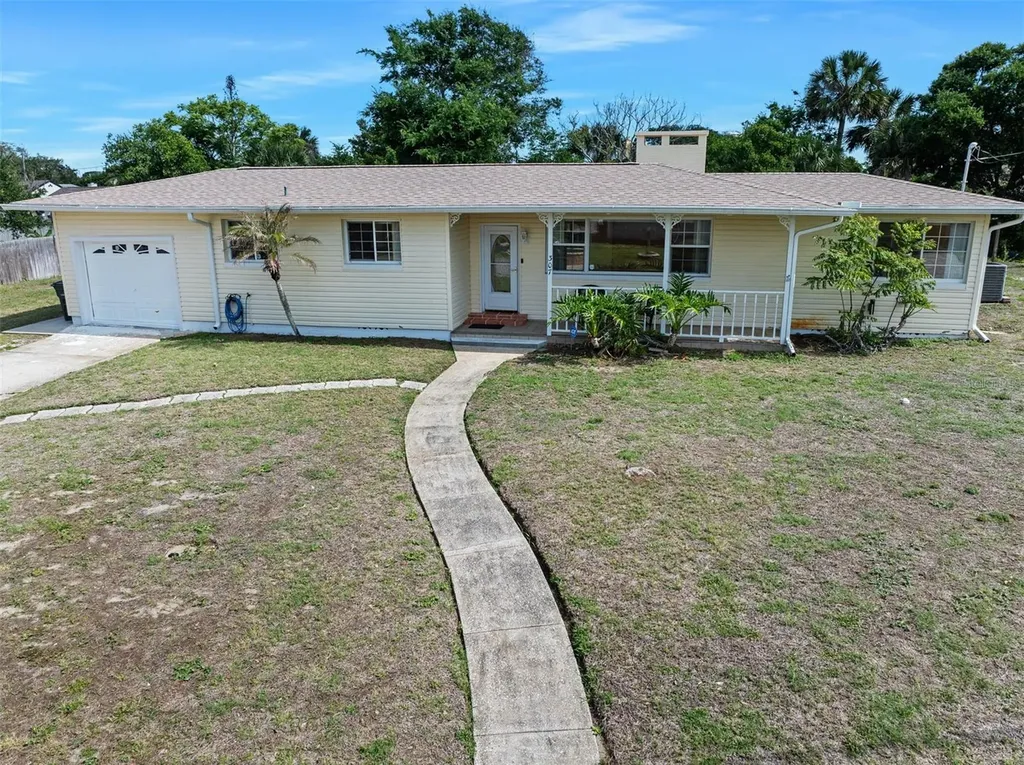 307 Manhattan Avenue Daytona Beach FL 32118
