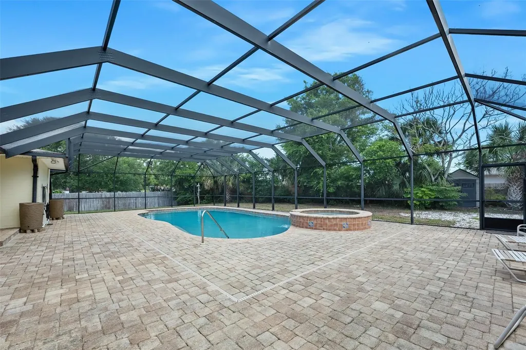 307 Manhattan Avenue Daytona Beach FL 32118