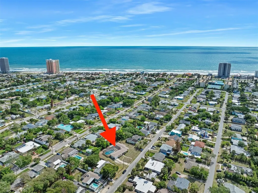 307 Manhattan Avenue Daytona Beach FL 32118