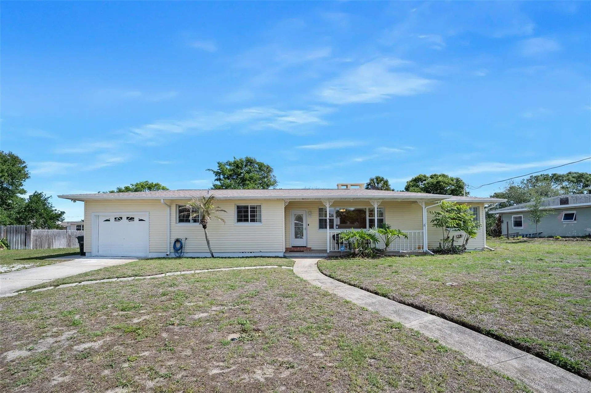 307 Manhattan Avenue Daytona Beach FL 32118
