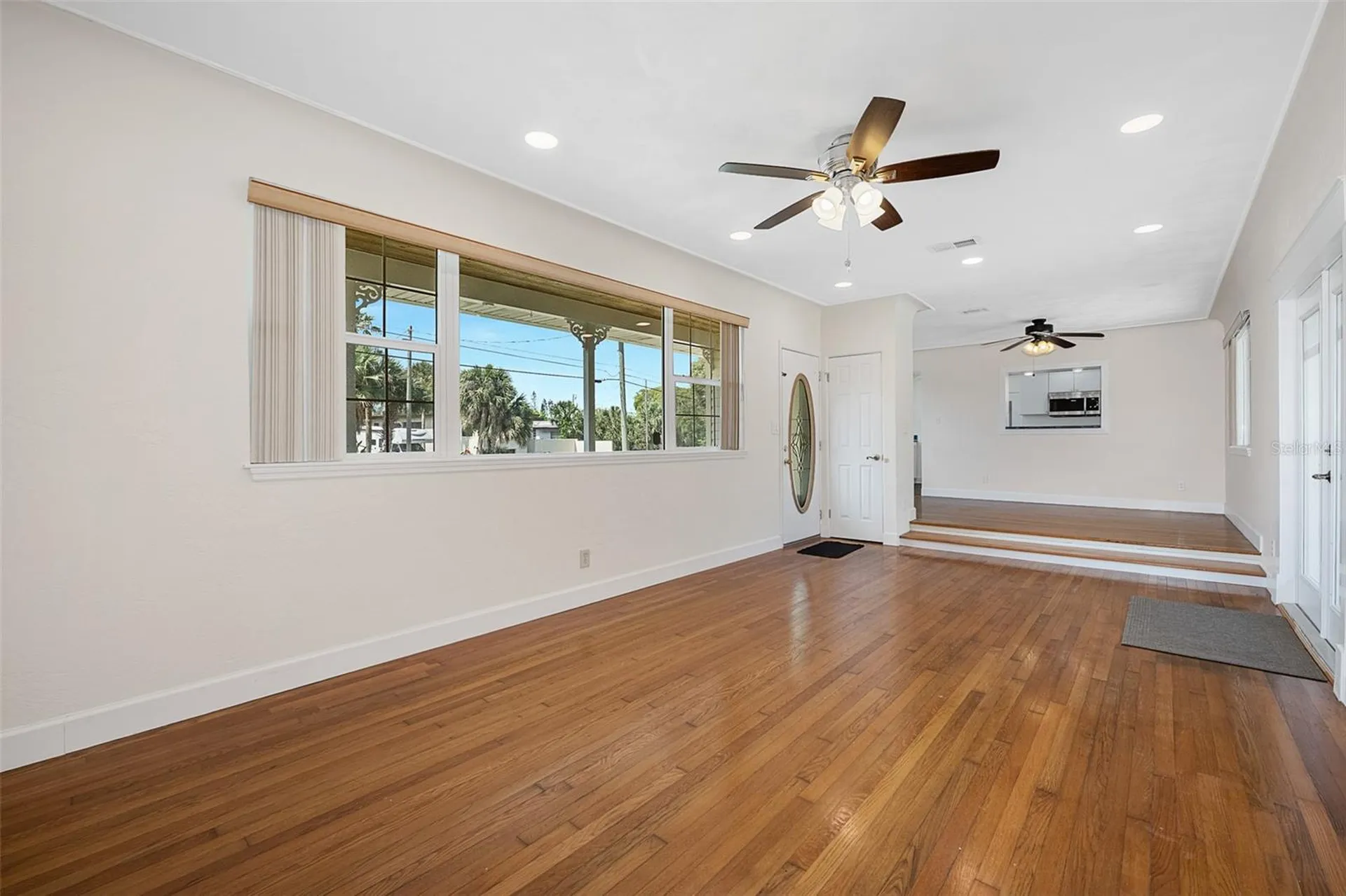 307 Manhattan Avenue Daytona Beach FL 32118