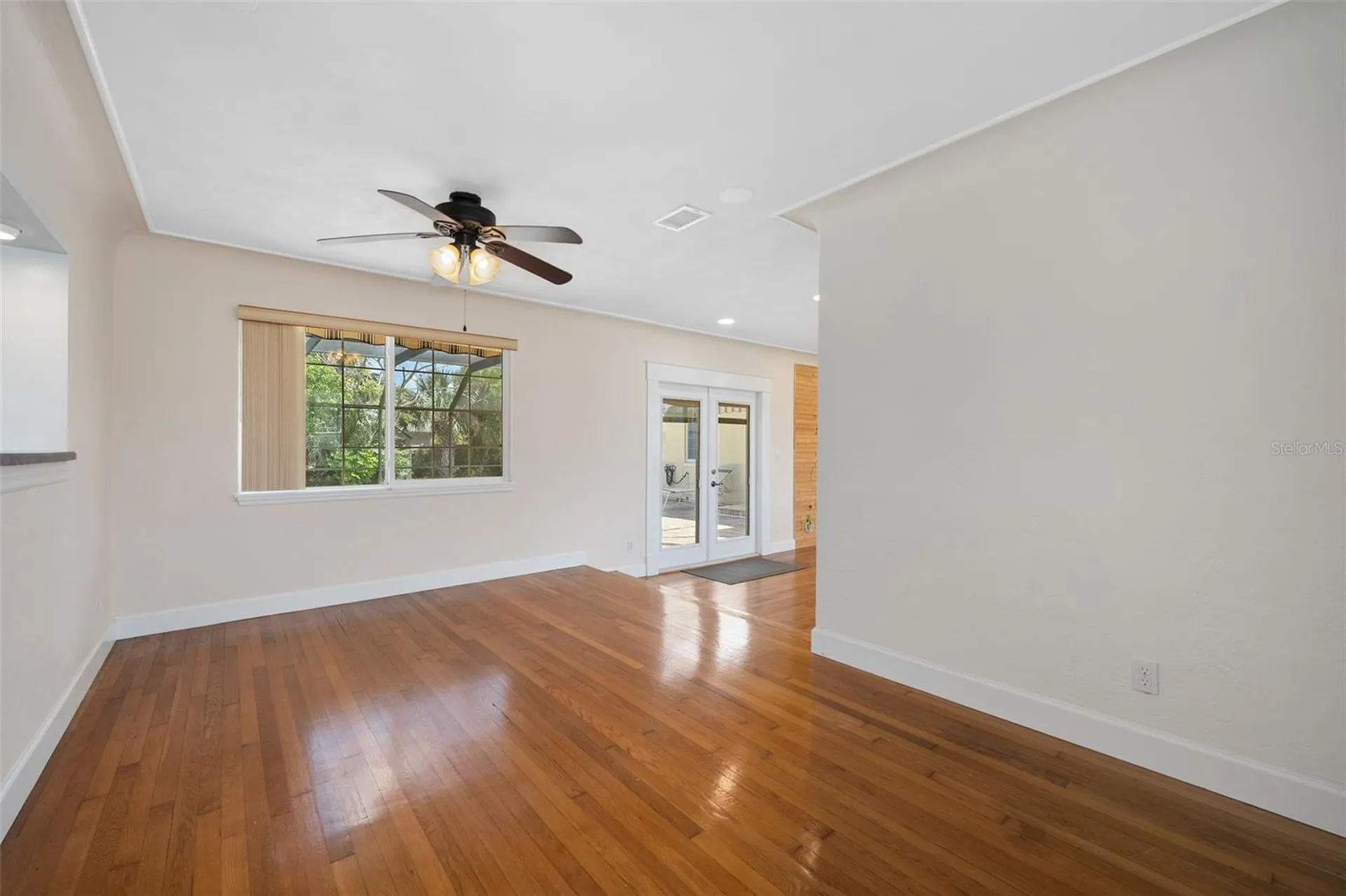 307 Manhattan Avenue Daytona Beach FL 32118