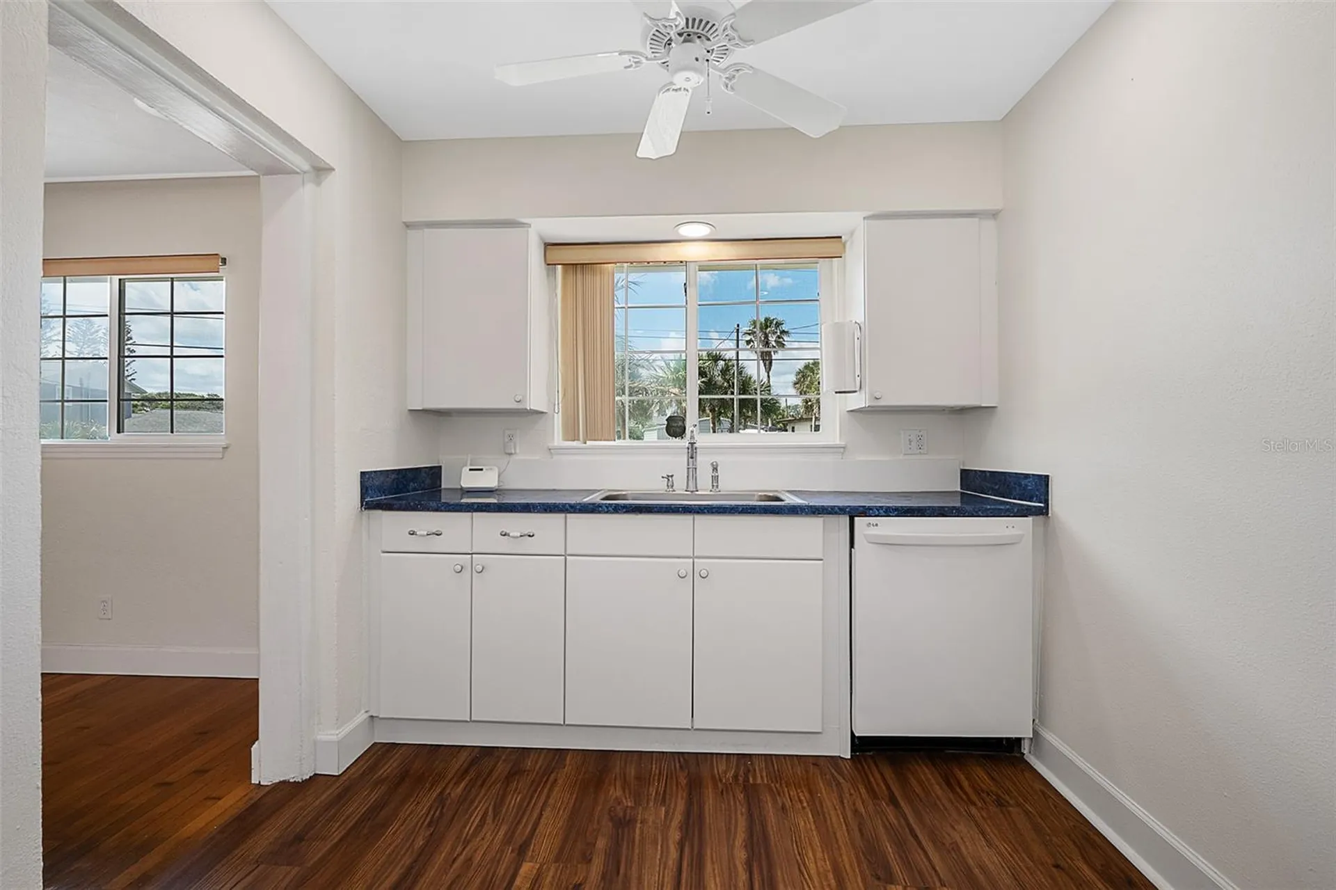307 Manhattan Avenue Daytona Beach FL 32118