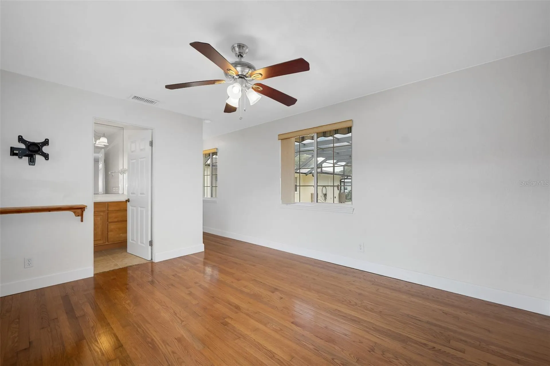 307 Manhattan Avenue Daytona Beach FL 32118
