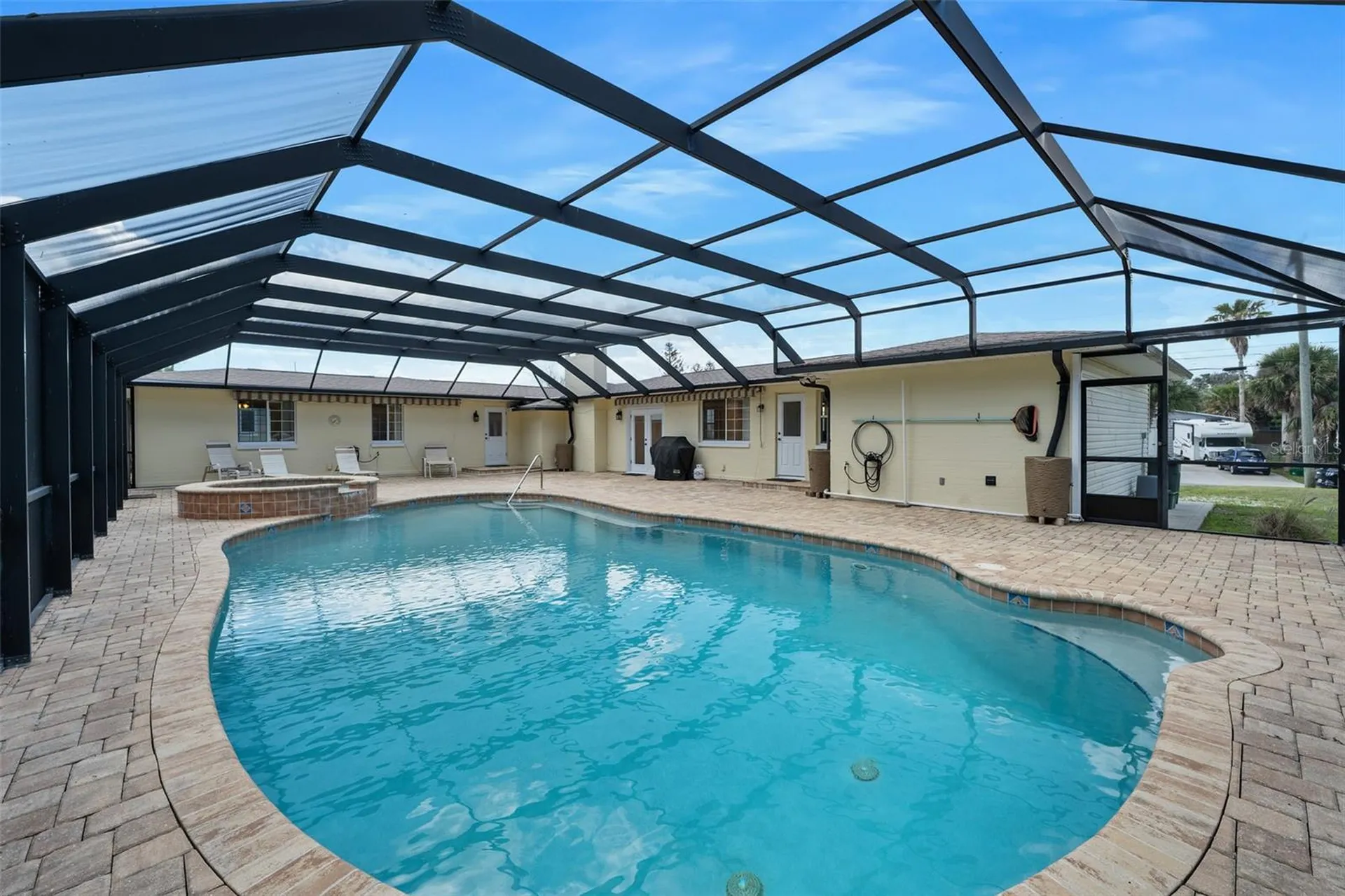 307 Manhattan Avenue Daytona Beach FL 32118