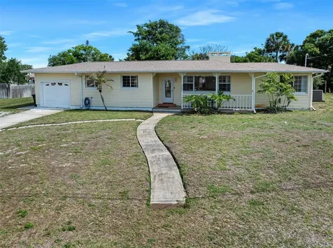 307 Manhattan Avenue Daytona Beach FL 32118
