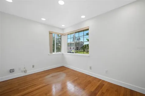 307 Manhattan Avenue Daytona Beach FL 32118