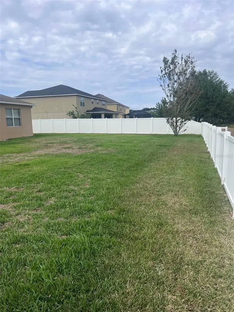 2502 Cumberland Cliff Drive Ruskin FL 33570