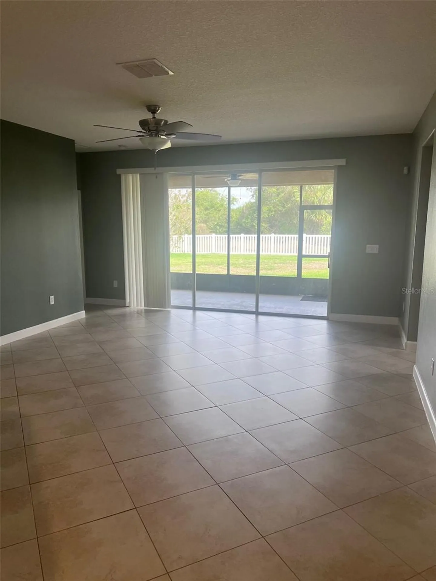 2502 Cumberland Cliff Drive Ruskin FL 33570