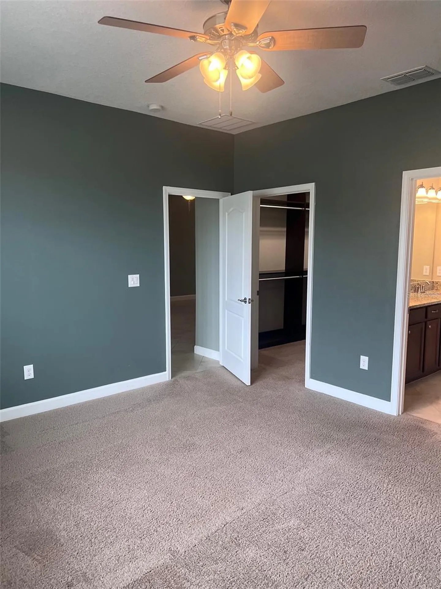 2502 Cumberland Cliff Drive Ruskin FL 33570