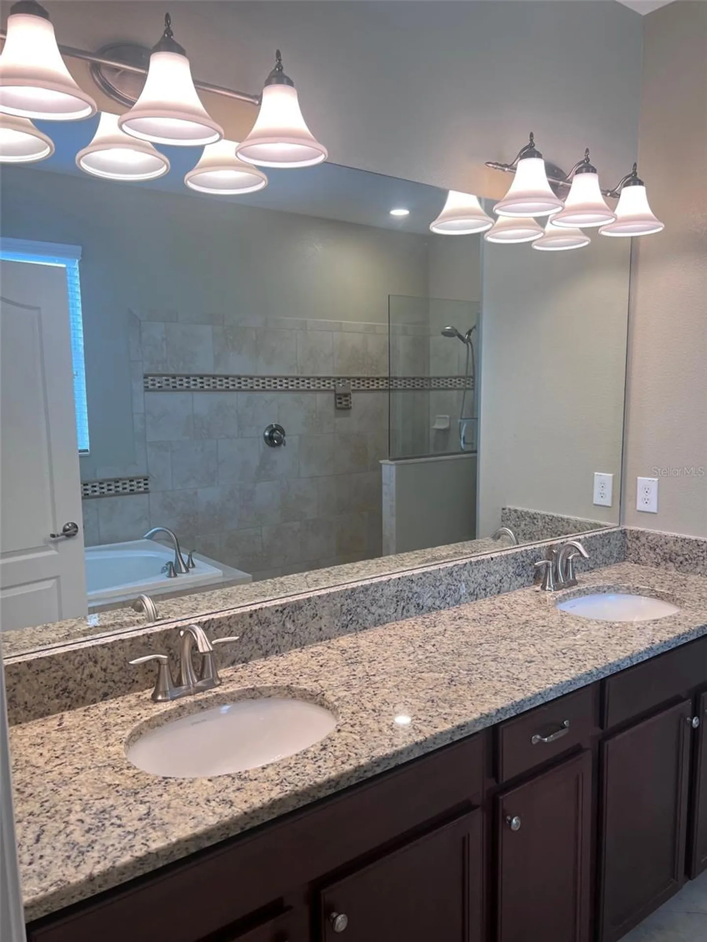2502 Cumberland Cliff Drive Ruskin FL 33570