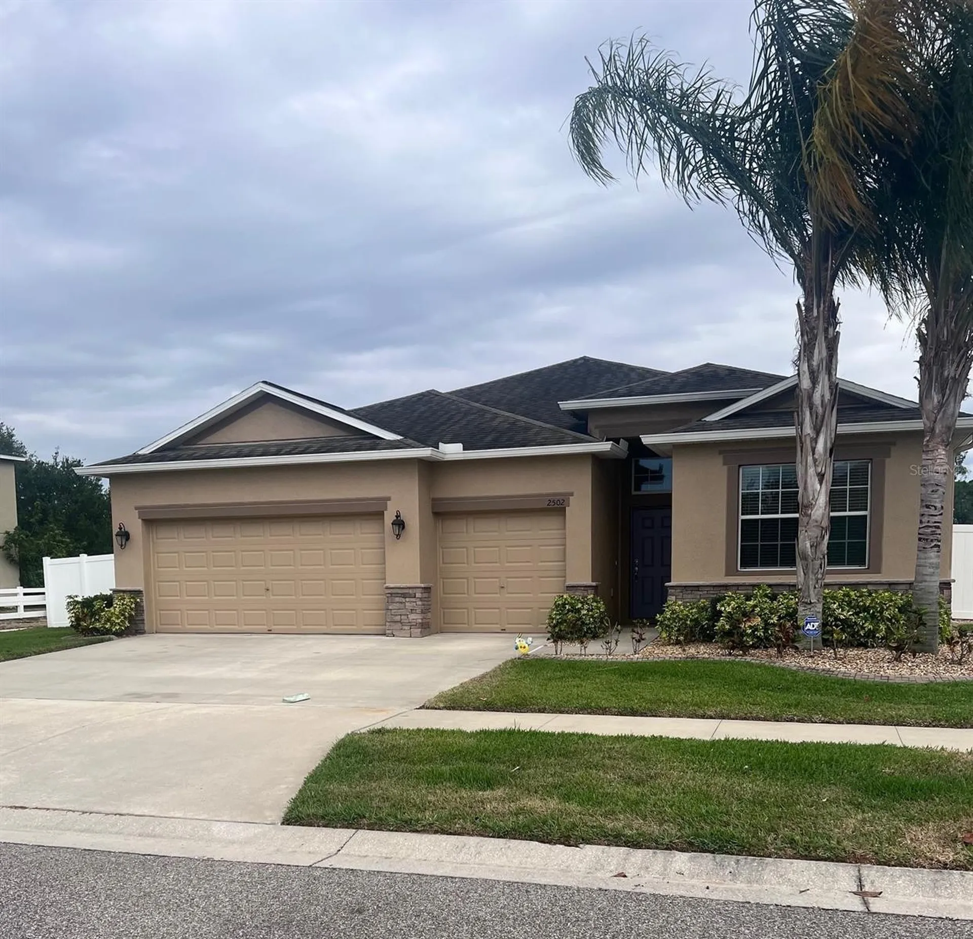 2502 Cumberland Cliff Drive Ruskin FL 33570