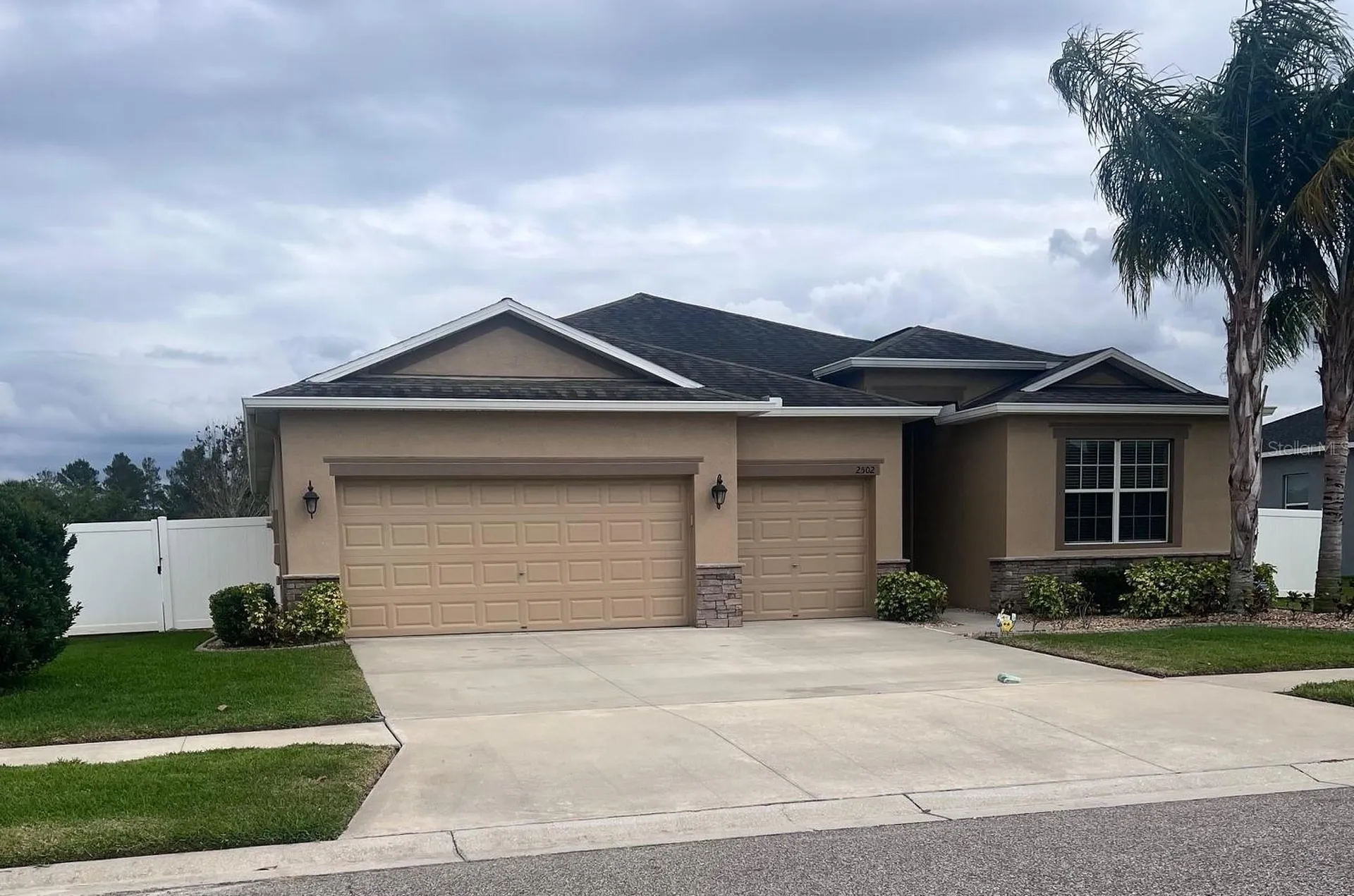 2502 Cumberland Cliff Drive Ruskin FL 33570