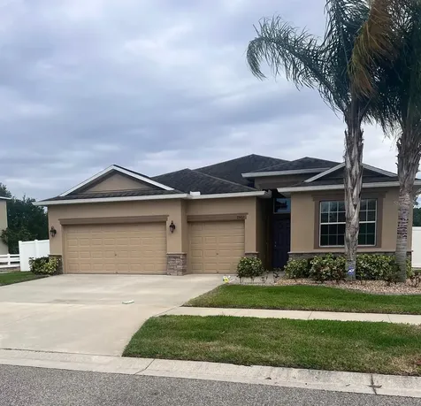 2502 Cumberland Cliff Drive Ruskin FL 33570