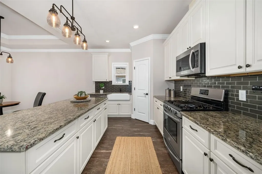4884 SW 64th Road Gainesville FL 32608