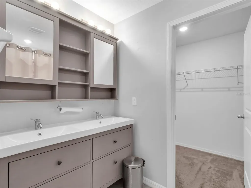 5025 Brickwood Rise Drive Wimauma FL 33598