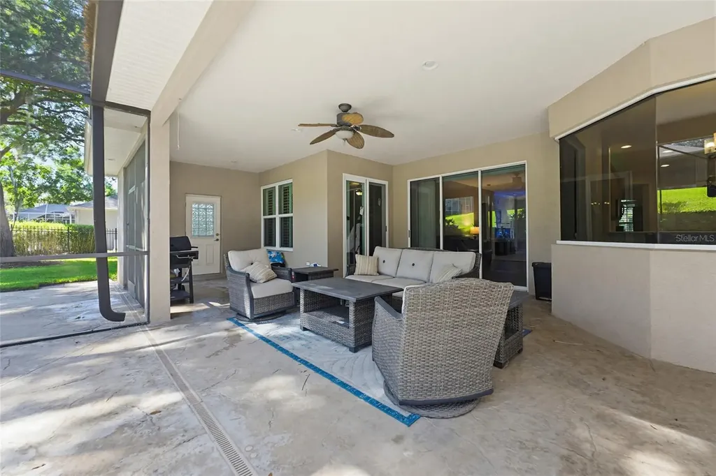 62 Camelot Ridge Drive Brandon FL 33511