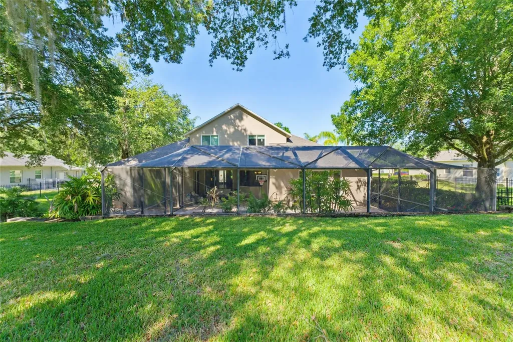 62 Camelot Ridge Drive Brandon FL 33511