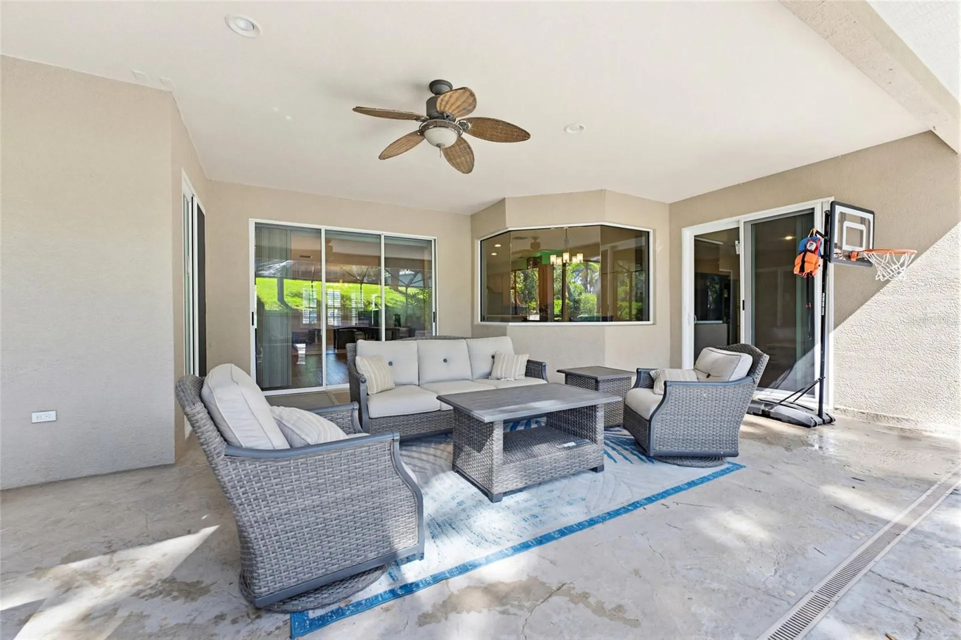 62 Camelot Ridge Drive Brandon FL 33511
