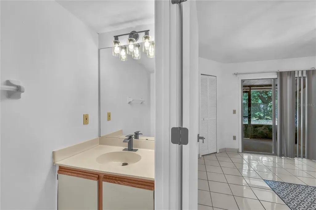 5100 Burchette Road Tampa FL 33647