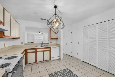 5100 Burchette Road Tampa FL 33647