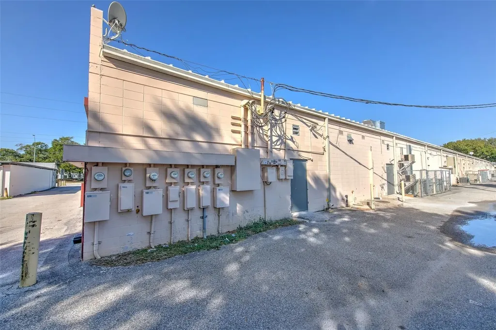 14815 N Florida Avenue Tampa FL 33613