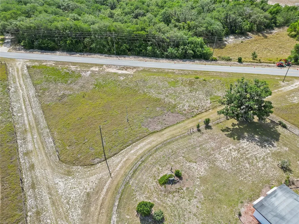 2425 Burns Avenue Lake Wales FL 33898