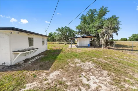2425 Burns Avenue Lake Wales FL 33898