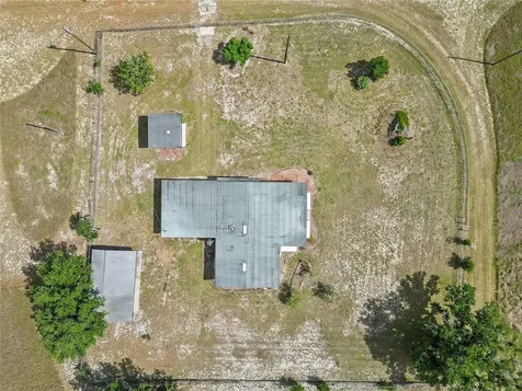 2425 Burns Avenue Lake Wales FL 33898