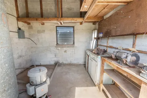 2425 Burns Avenue Lake Wales FL 33898
