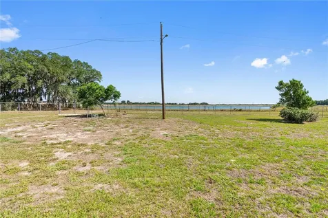2425 Burns Avenue Lake Wales FL 33898