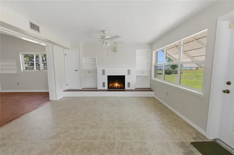 2425 Burns Avenue Lake Wales FL 33898