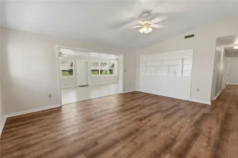 2425 Burns Avenue Lake Wales FL 33898