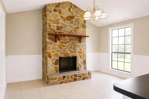 5022 5th Street Zephyrhills FL 33542